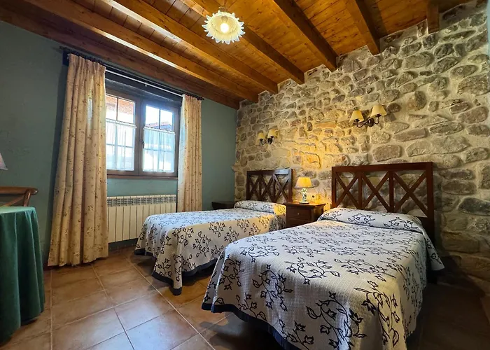 Casa Rural La Socarrena * Luzmela